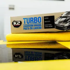 K2 Turbo – lekkościerna pasta do lakieru, idealna do ręcznego polerowania samochodu. Zapewnia blask i ochronę.